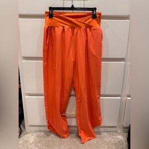 HALARA Bright Orange Cropped Pants